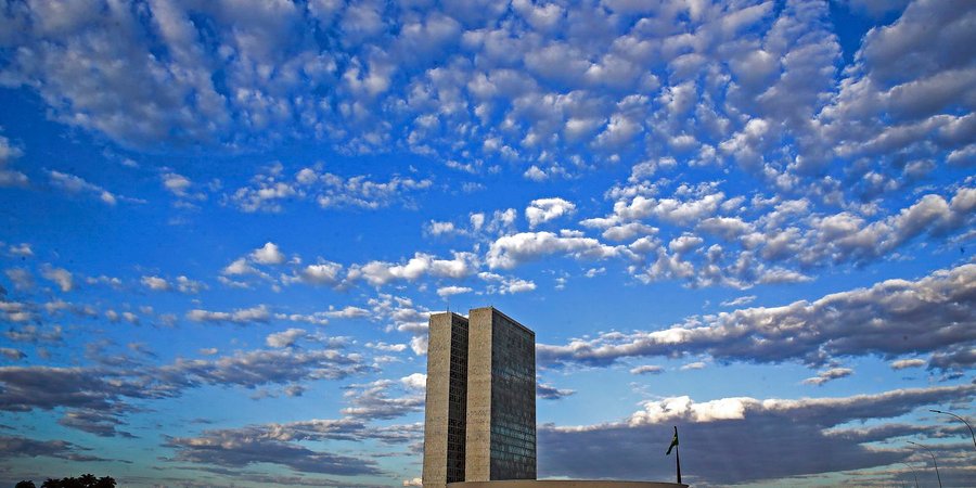 Presidente sanciona com vetos projeto que altera LDO