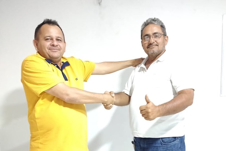 Parnarama: Ex vereador Anjinho abandona oposição e adere ao grupo de Raimundo Silveira