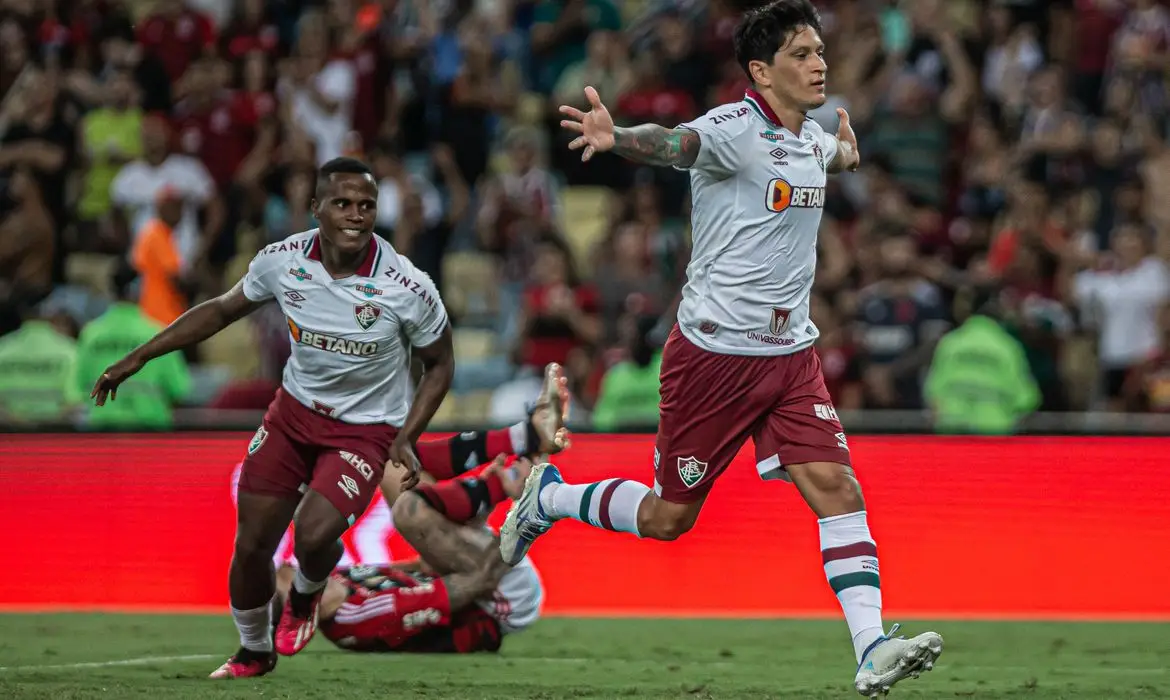 Fluminense vence o Flamengo e é campeão da Taça Guanabara