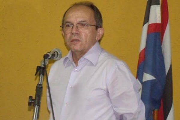 Câmara de Parnarama realiza leitura do parecer do TCE referente às contas de 2004 do ex prefeito David Carvalho
