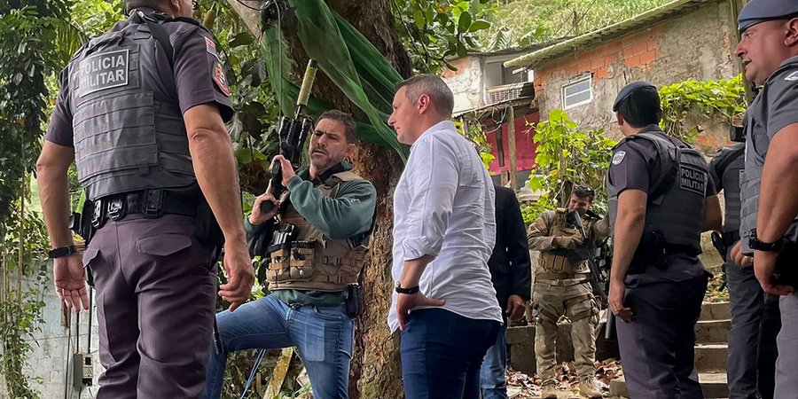 Dois policiais se tornam réus por morte durante Operação Escudo