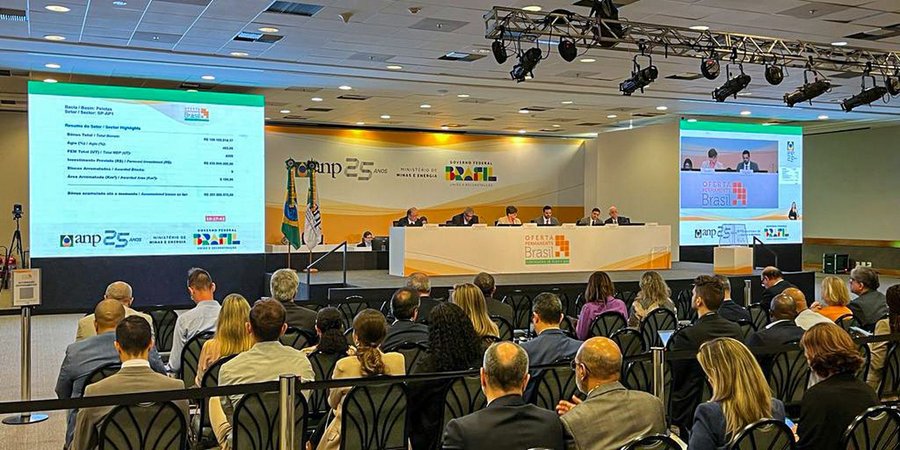 Leilão de blocos de exploração fora do pré-sal arrecada R$ 422 milhões