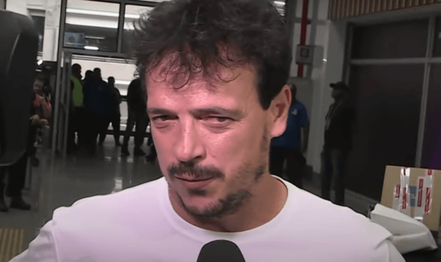 “Mesmo perdendo, tivemos momentos brilhantes no jogo”, fala Diniz sobre final do Mundial
