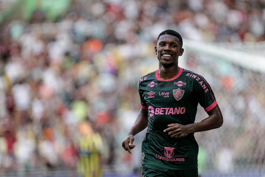 Lelê celebra boa fase e mira titularidade: “Seguir trabalhando para buscar meu espaço”