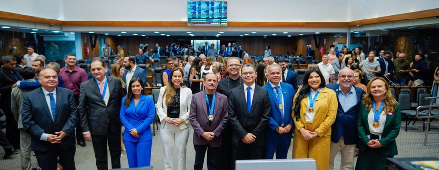 Assembleia homenageia rede Marista em alusão aos 116 anos de presença no Maranhão