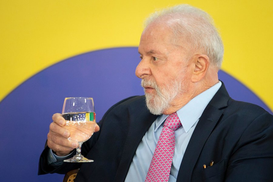 Lula compra antipsicóticos e antidepressivos para a Presidência