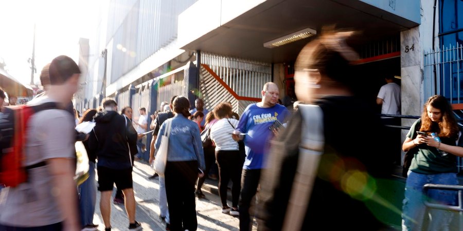 À espera do gabarito, candidatos e professores avaliam provas do CNU