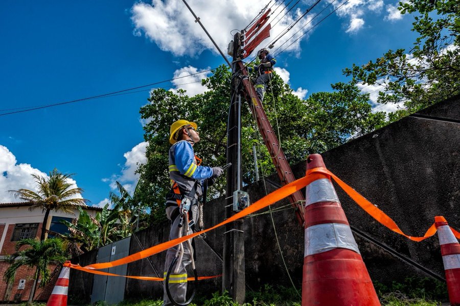Dia do eletricista: profissional conta história de dedicação e orgulho pela profissão
