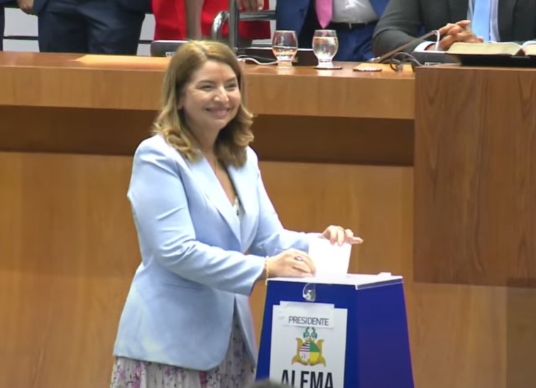 Em disputa histórica, Iracema Vale é reeleita presidente da Assembleia Legislativa do MA