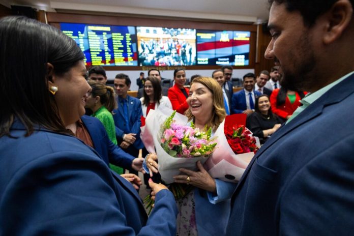 Iracema Vale disse que reeleição simboliza aprovação do trabalho realizado à frente da Assembleia Legislativa