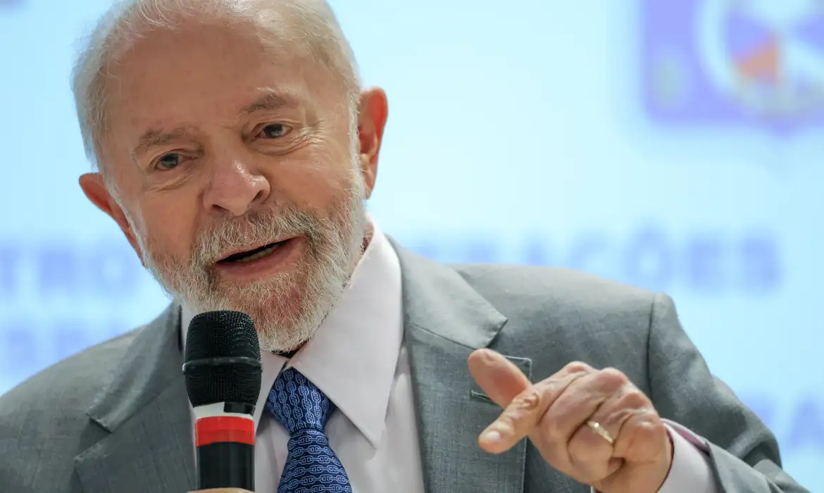 Lula diz que vitória de Kamala Harris nos Estados Unidos é mais segura para a democracia mundial