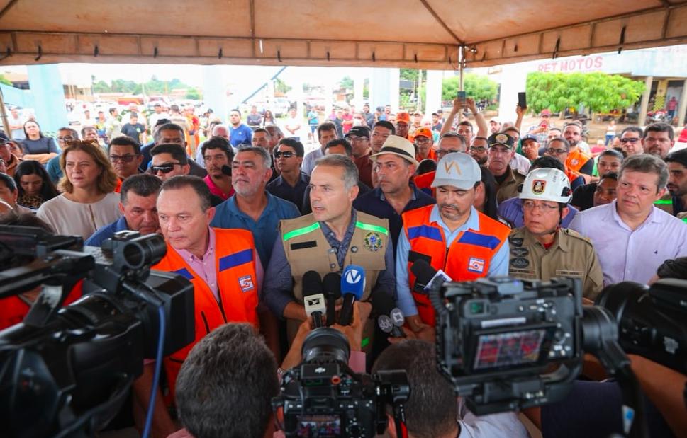 Ministro anuncia decreto de emergência e investimento de mais R$ 100 milhões para reconstrução de ponte