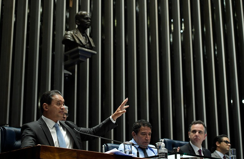 Plenário do Senado aprova exploração de energia no mar, com incentivos para gás e carvão