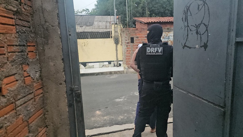 Polícia Civil deflagra operação contra roubo e furto de veículos em Teresina