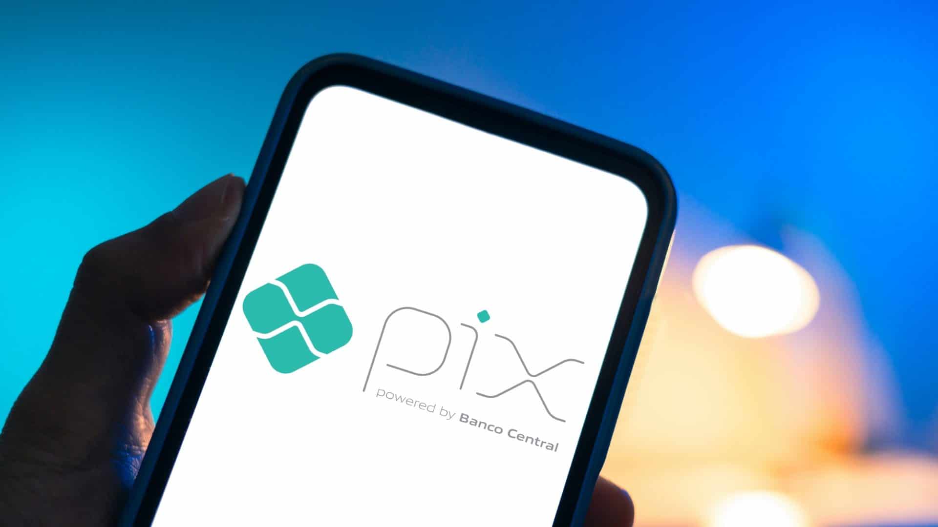 Banco Central alerta sobre vazamento de dados de 25 mil usuários do Pix