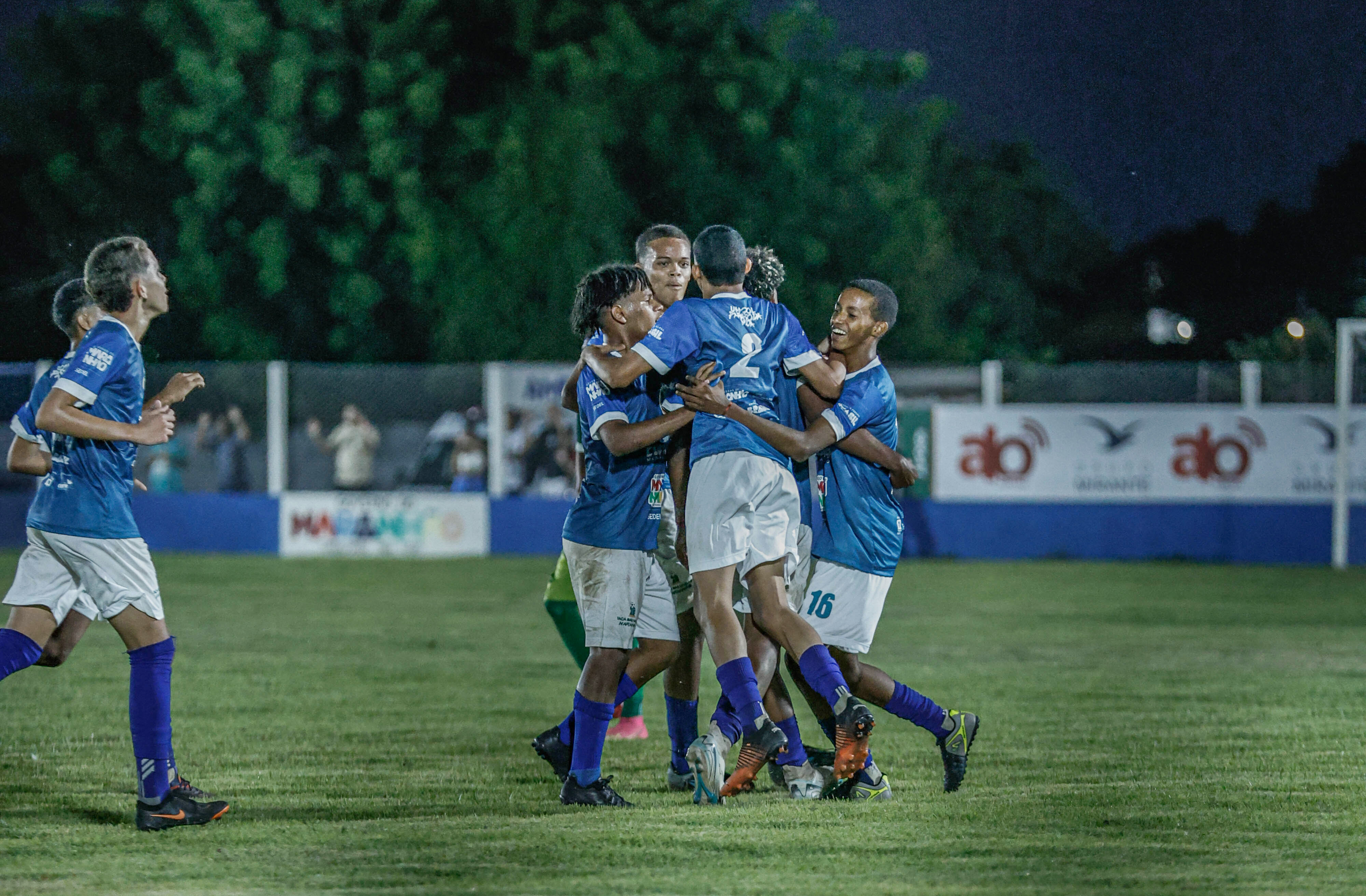 Seleção Parnaramense é campeã estadual da Taça das Favelas Sub-17