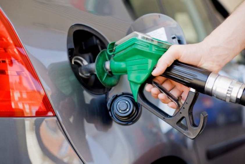 Gasolina tem novo aumento e chega a R$ 7,39 em Parnarama
